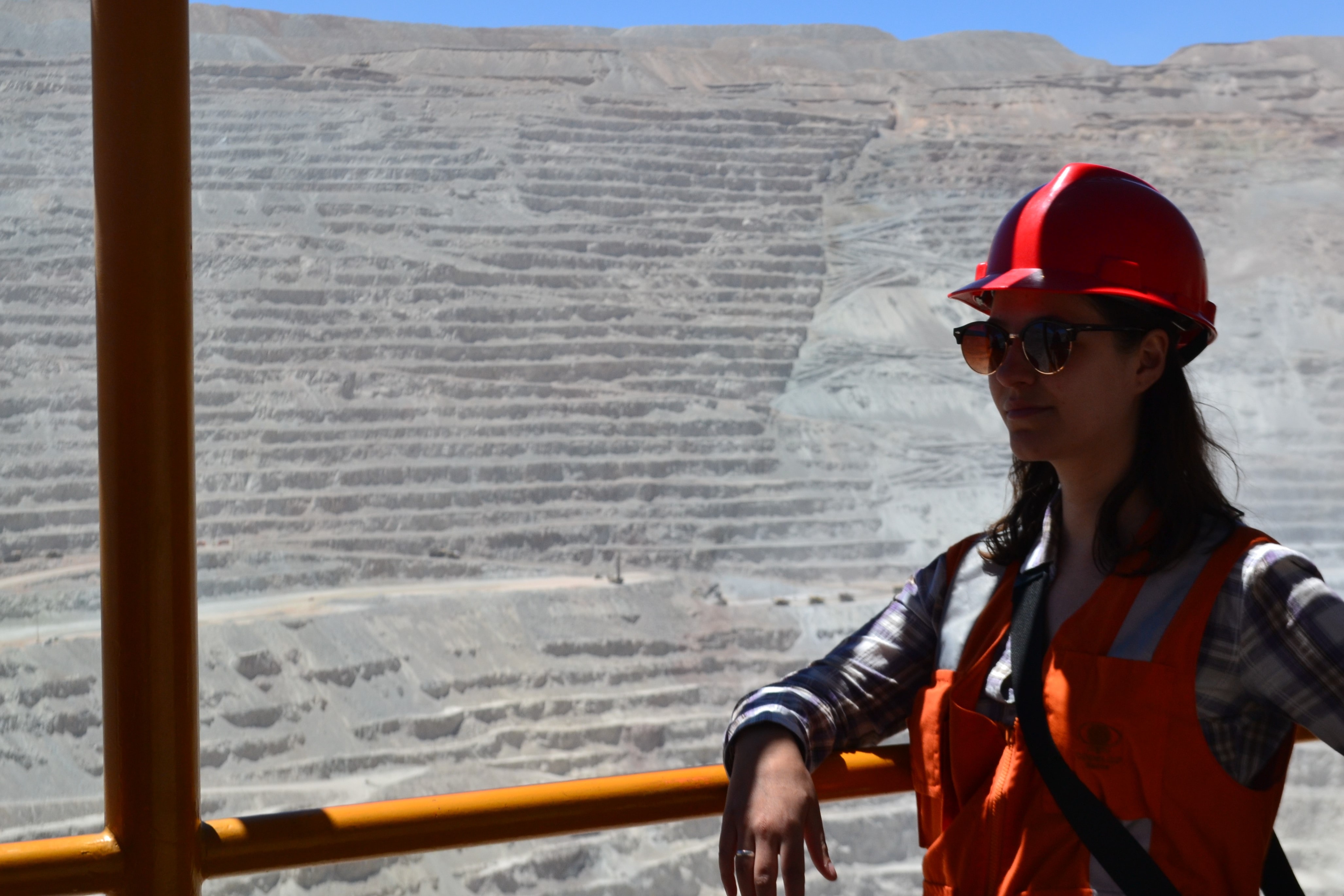 Pic of a  women in the geology field at work